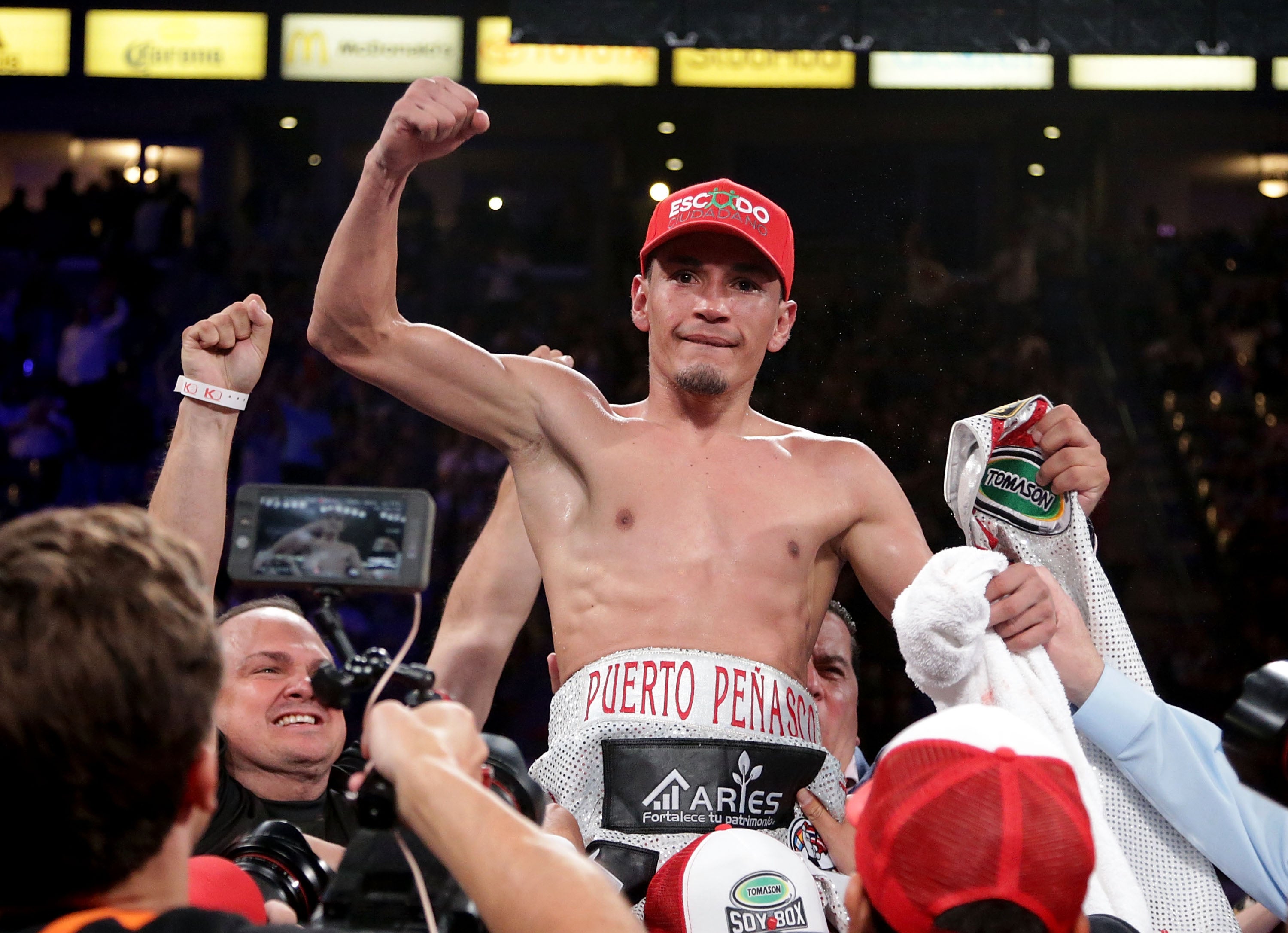 Juan Francisco Estrada celebrates a 2017 win against Carlos Cuadras