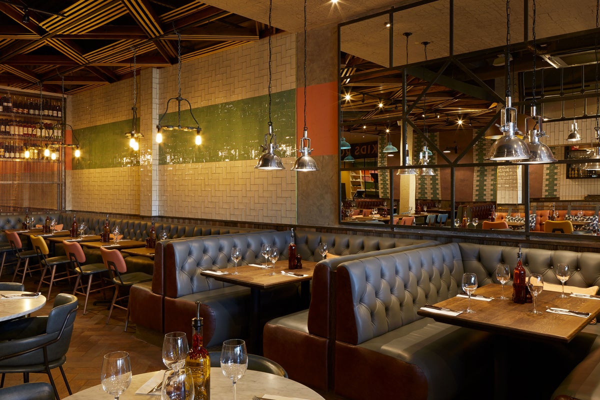 Former Pizza Express boss in talks with Wildwood restaurant owner