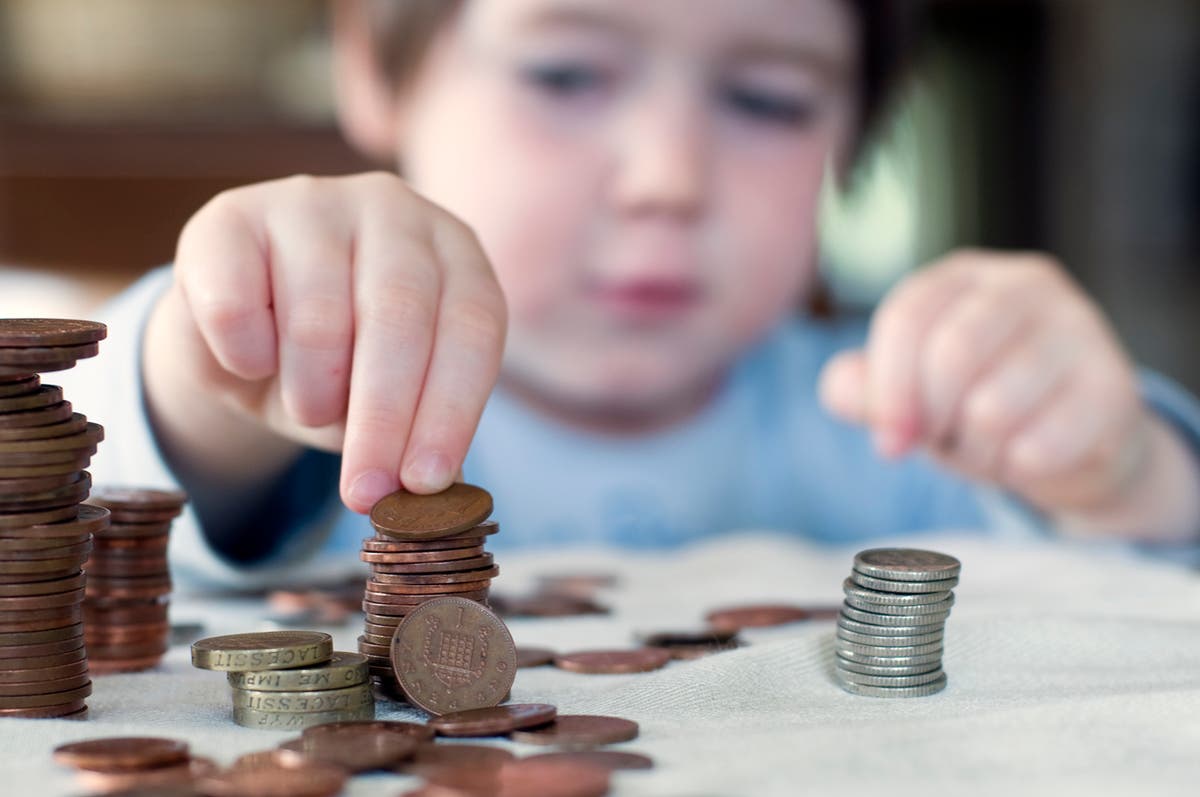 How much pocket money do UK children receive?
