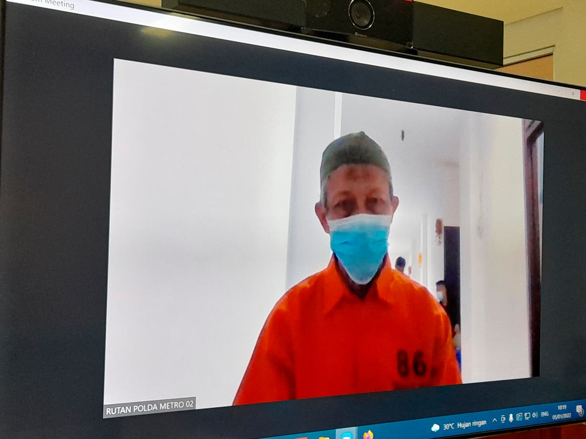 Indonesian prosecutors seek life for Bali bombing suspect