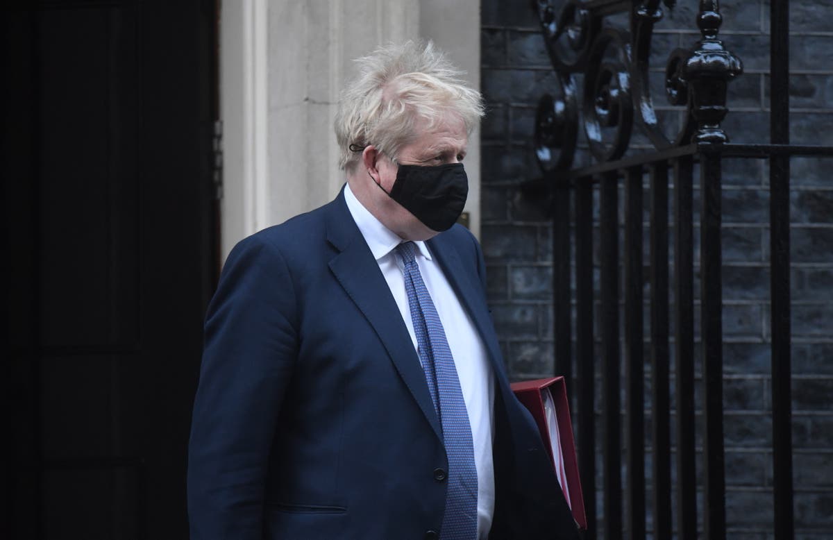 Boris Johnson &lsquo;considering new measures to help customers facing soaring energy bills&rsquo; 