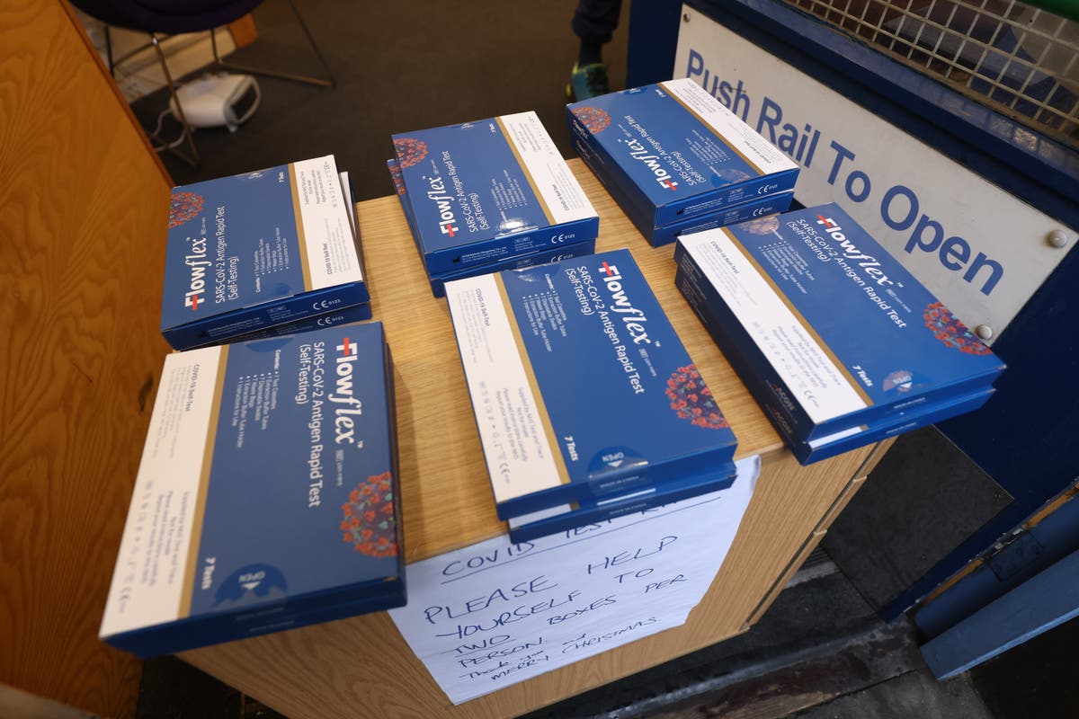 Be &lsquo;scrupulously honest&rsquo; about lateral flows to protect others, expert urges