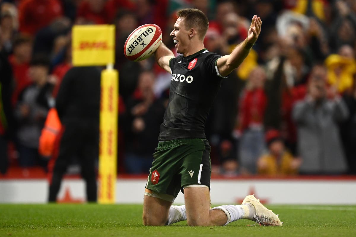 Cardiff announce the signing of Wales full-back Liam Williams for next season