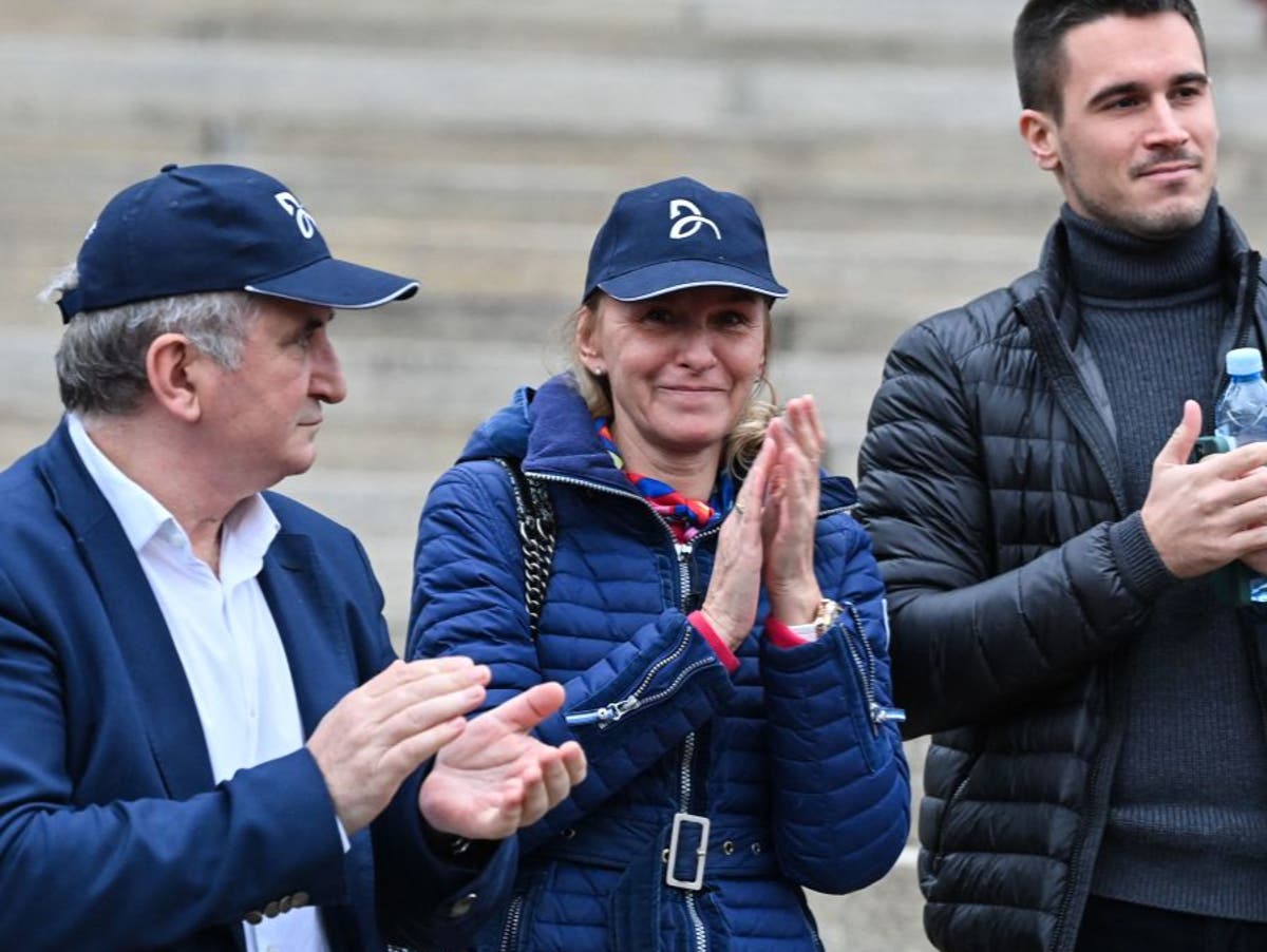 ‘It’s not human’: Novak Djokovic being treated ‘like a prisoner’ amid visa row, mother claims