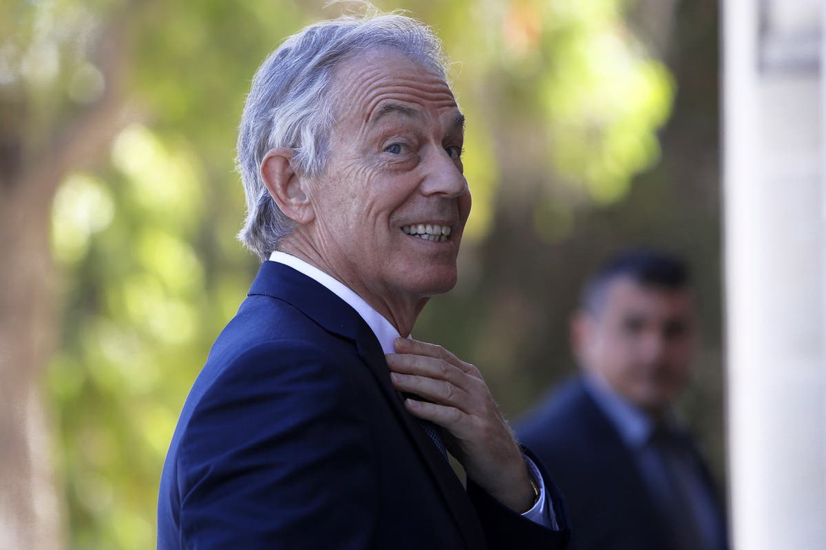 Tony Blair: 1 million sign petition to &lsquo;rescind&rsquo; knighthood from former PM