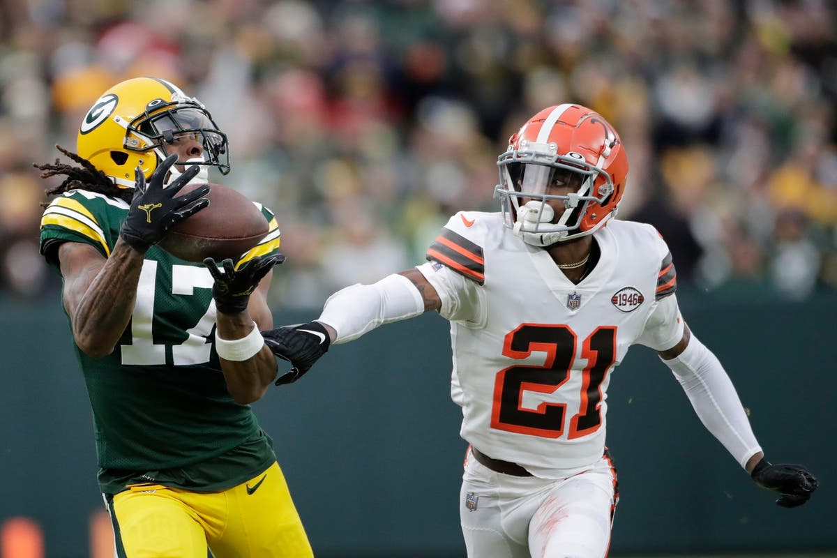 Browns colocan a cornerback Ward en la lista de COVID19 Independent