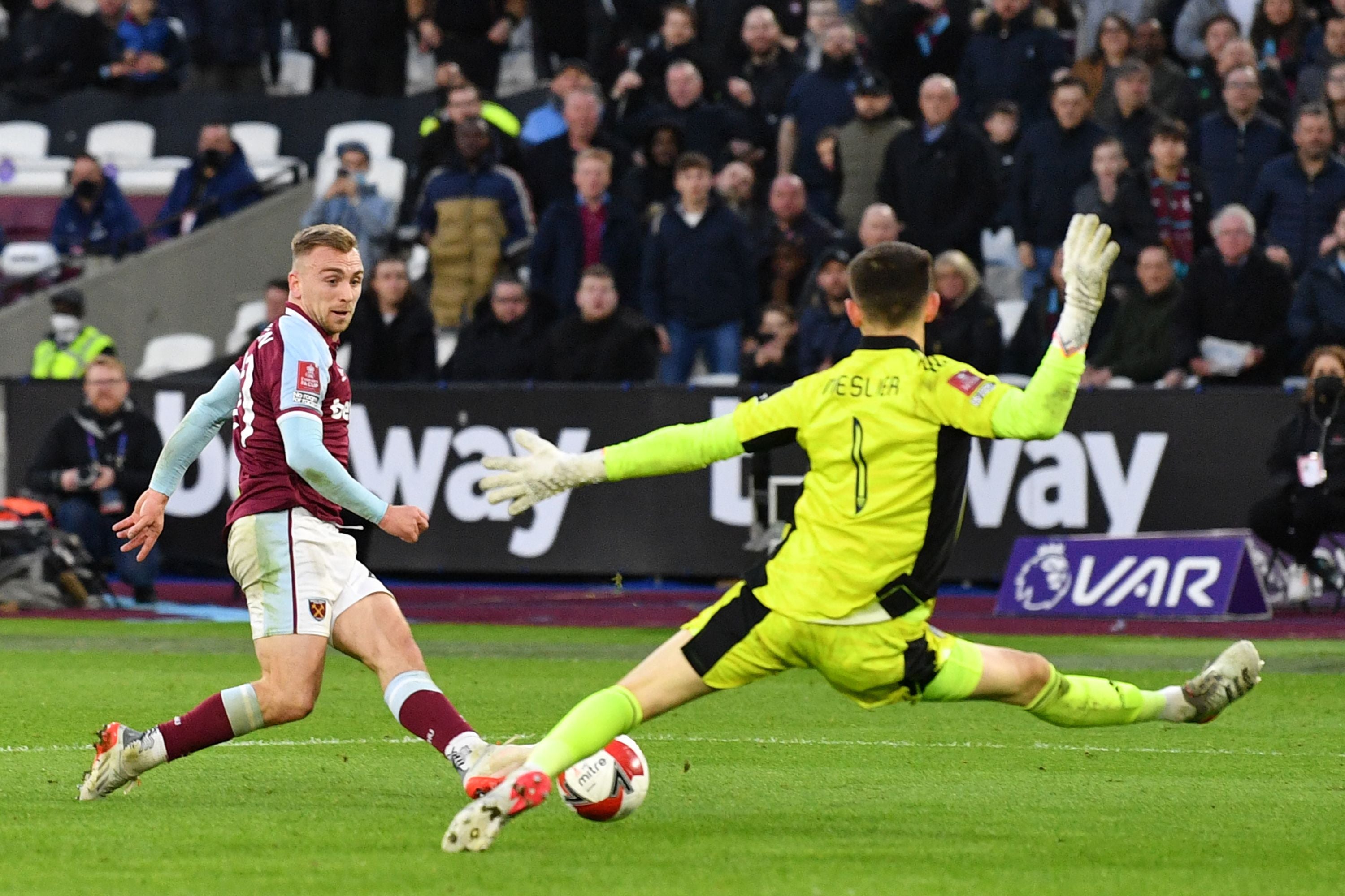 Jarrod Bowen scores West Ham’s decisive second goal