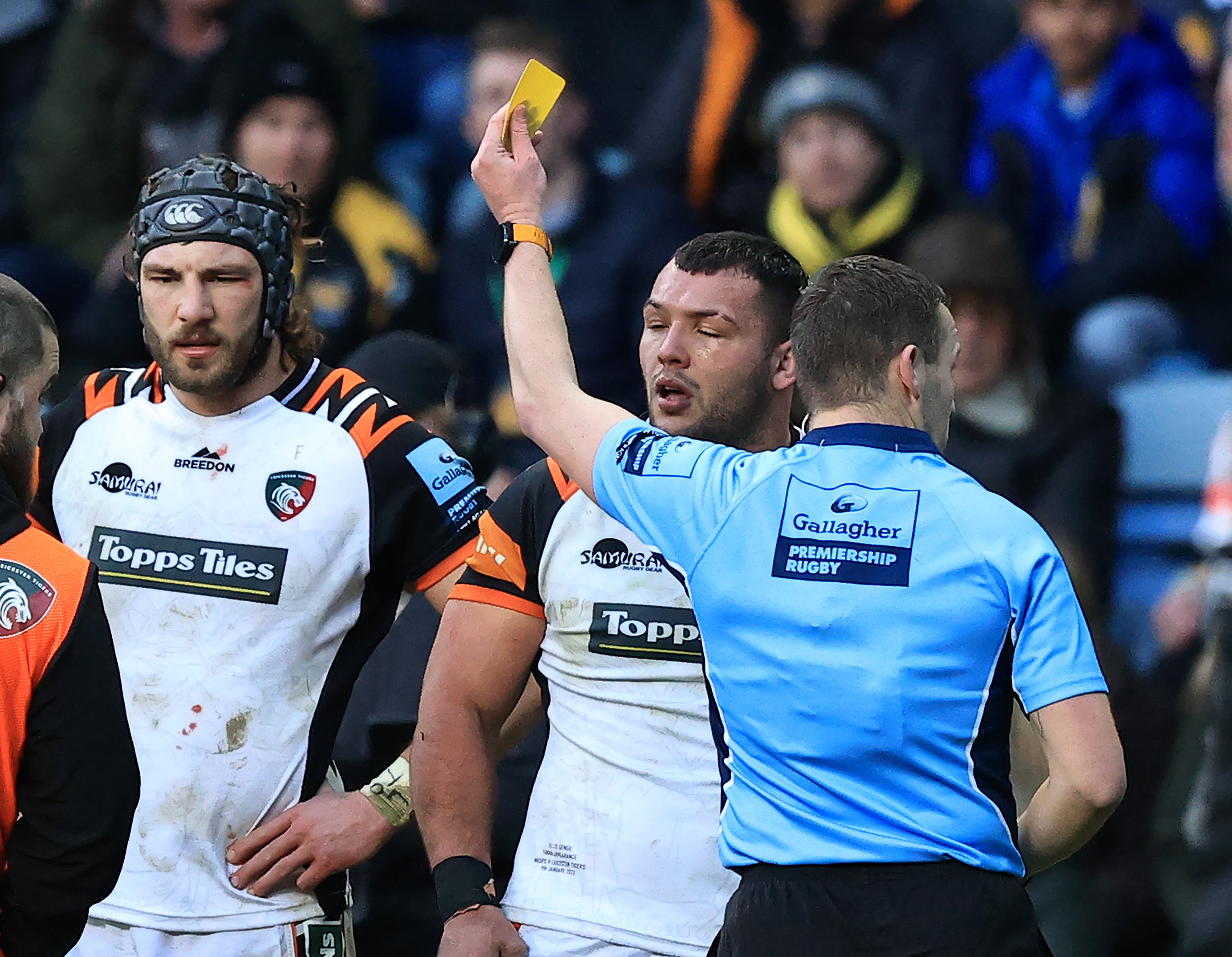 Ellis Genge of Leicester Tigers is shown a yellow card