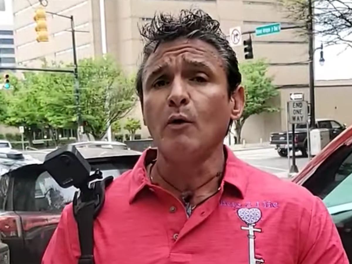 Antivaxx leader who advocated drinking urine now says he doesn’t need