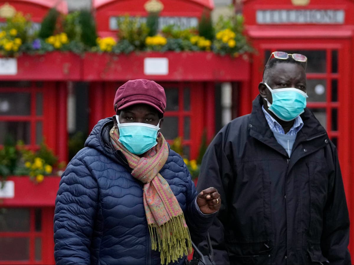 Daily Covid cases at lowest level for a month as Omicron infections &lsquo;plateau&rsquo; in parts of UK