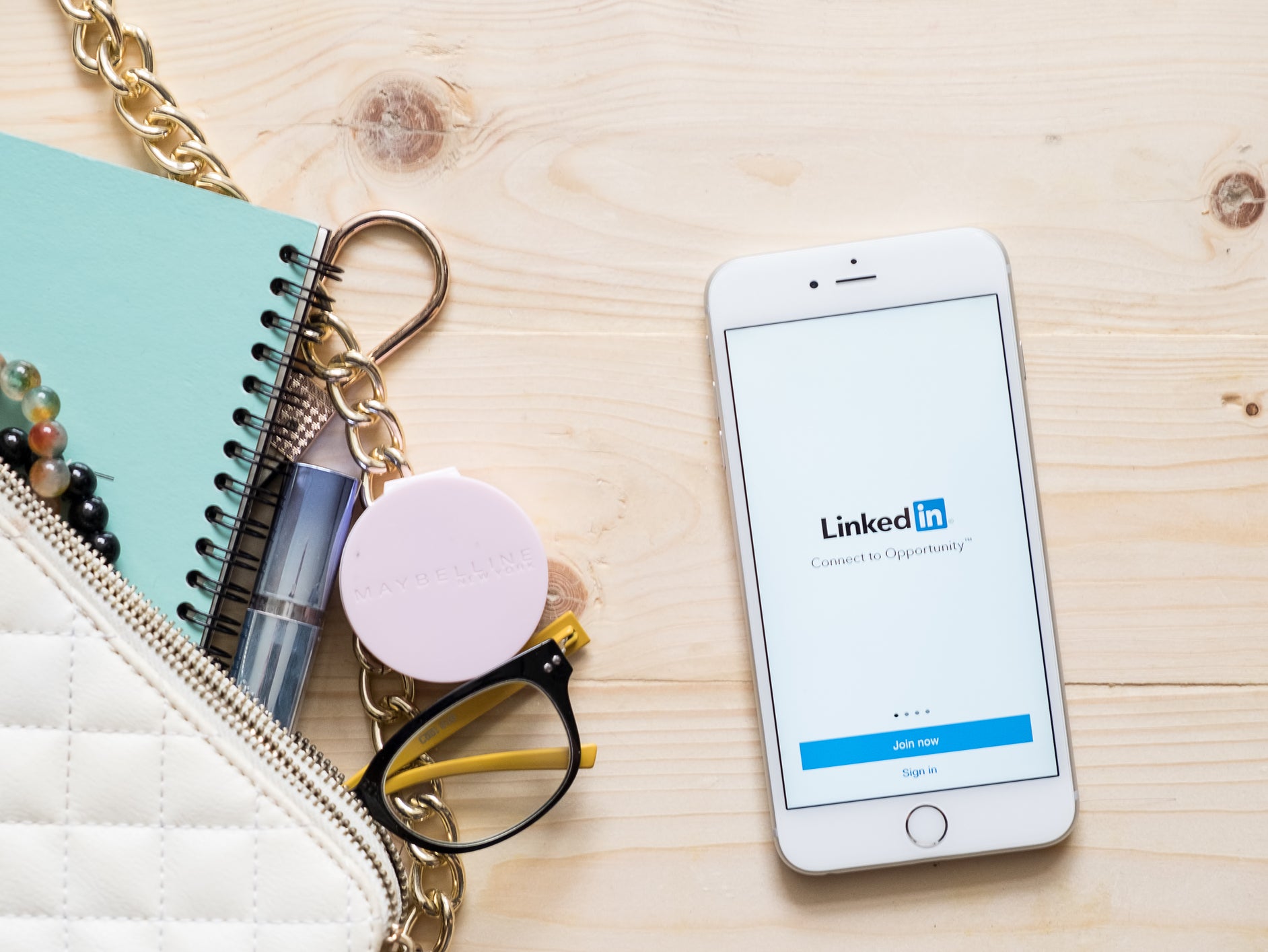 LinkedIn has heavily invested in LinkedIn Pulse, a free-to-use service that provides publishing tools to rival those of Wordpress and Medium