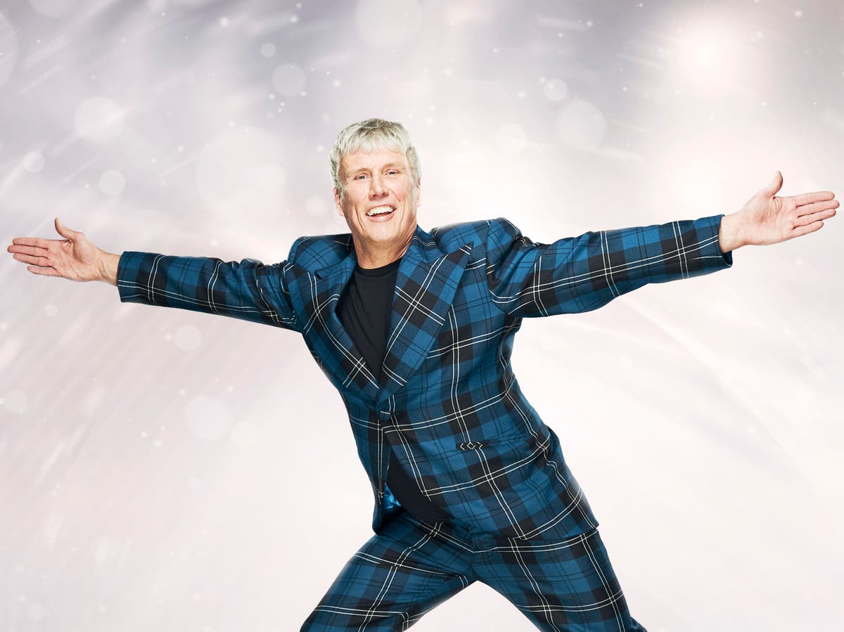 Dancing on Ice: Phillip Schofield describes ‘dangerous’ accident which saw Bez’s helmet ‘fly off’