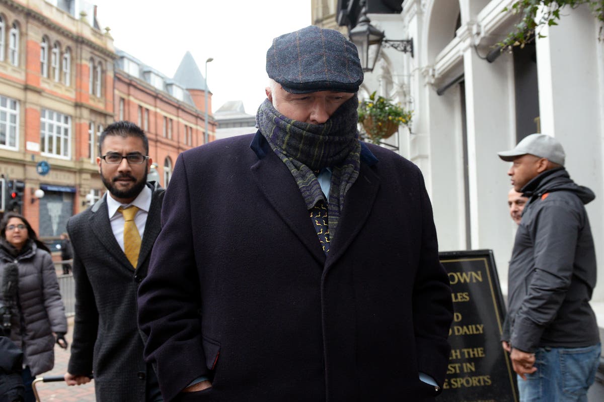 Surgeon who branded livers of unconscious patients struck off medical register