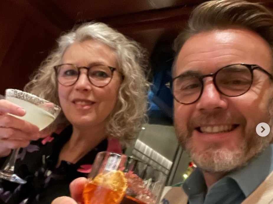 Gary vBarlow shares rare photo with wife Dawn to celebrate wedding anniversary