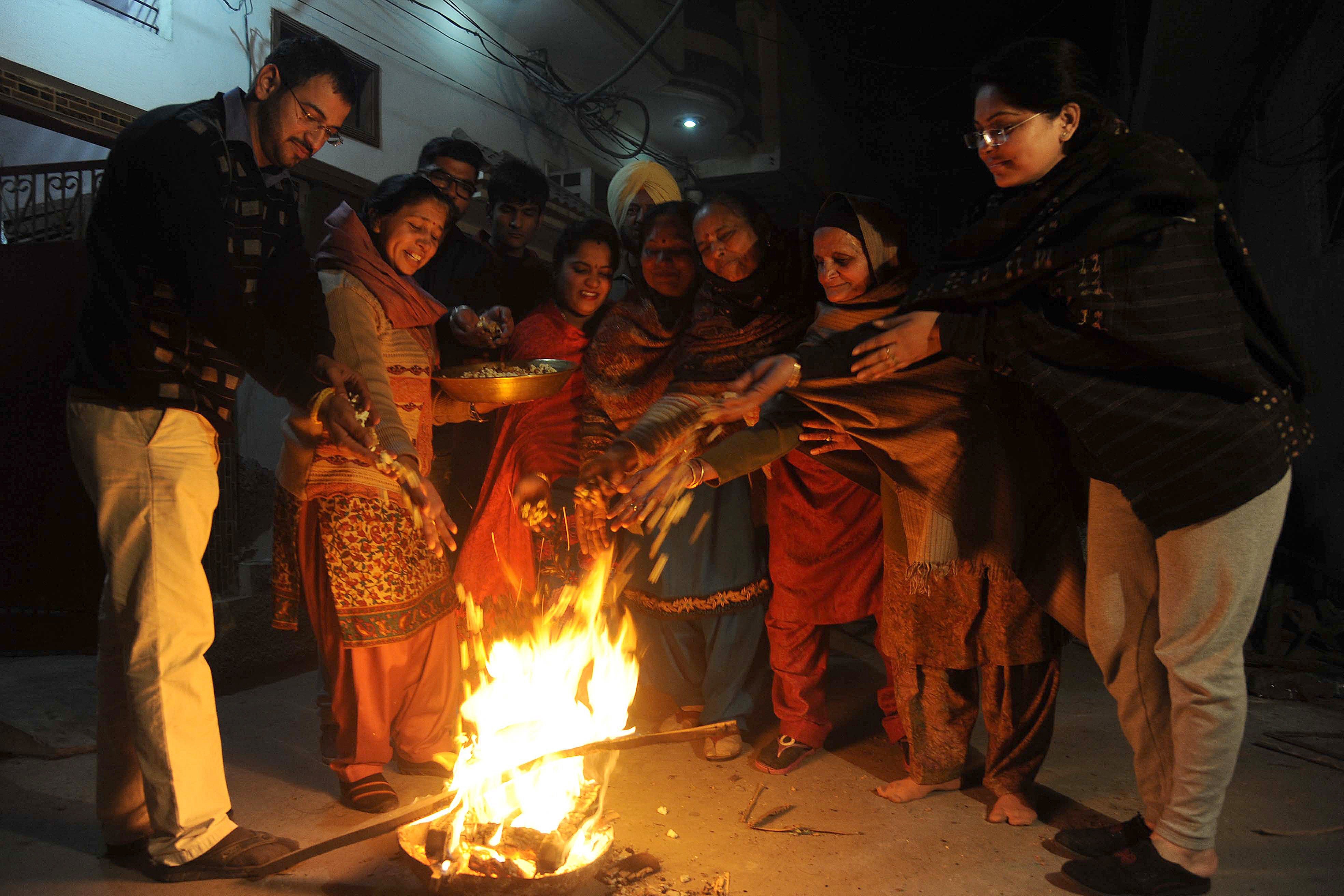 Happy Lohri 2018: Here's how people are celebrating the harvest festival  across India | Lifestyle Gallery News - The Indian Express