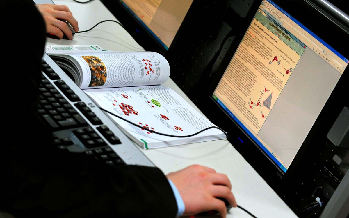 Parents in England &lsquo;disempowered&rsquo; by choice over school places