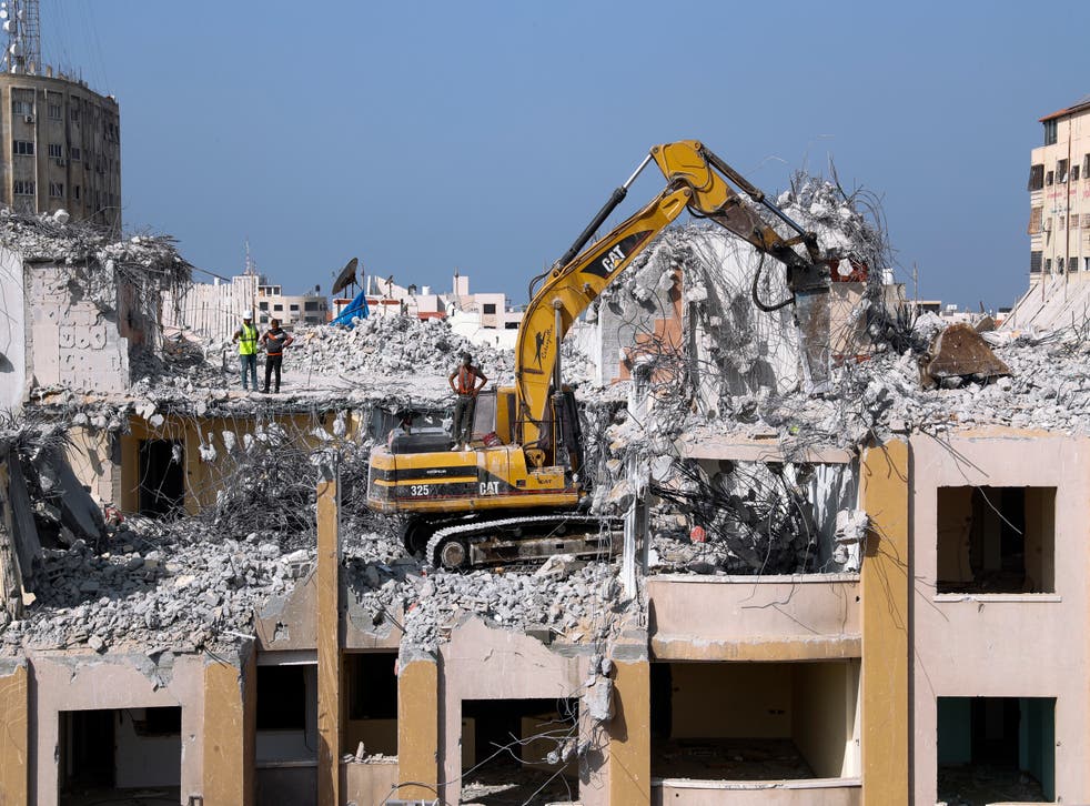GAZA-RECICLAJE DE ESCOMBROS