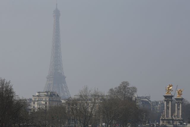 París ha hecho que el transporte público sea gratuito en el pasado cuando los niveles de contaminación son especialmente altos.