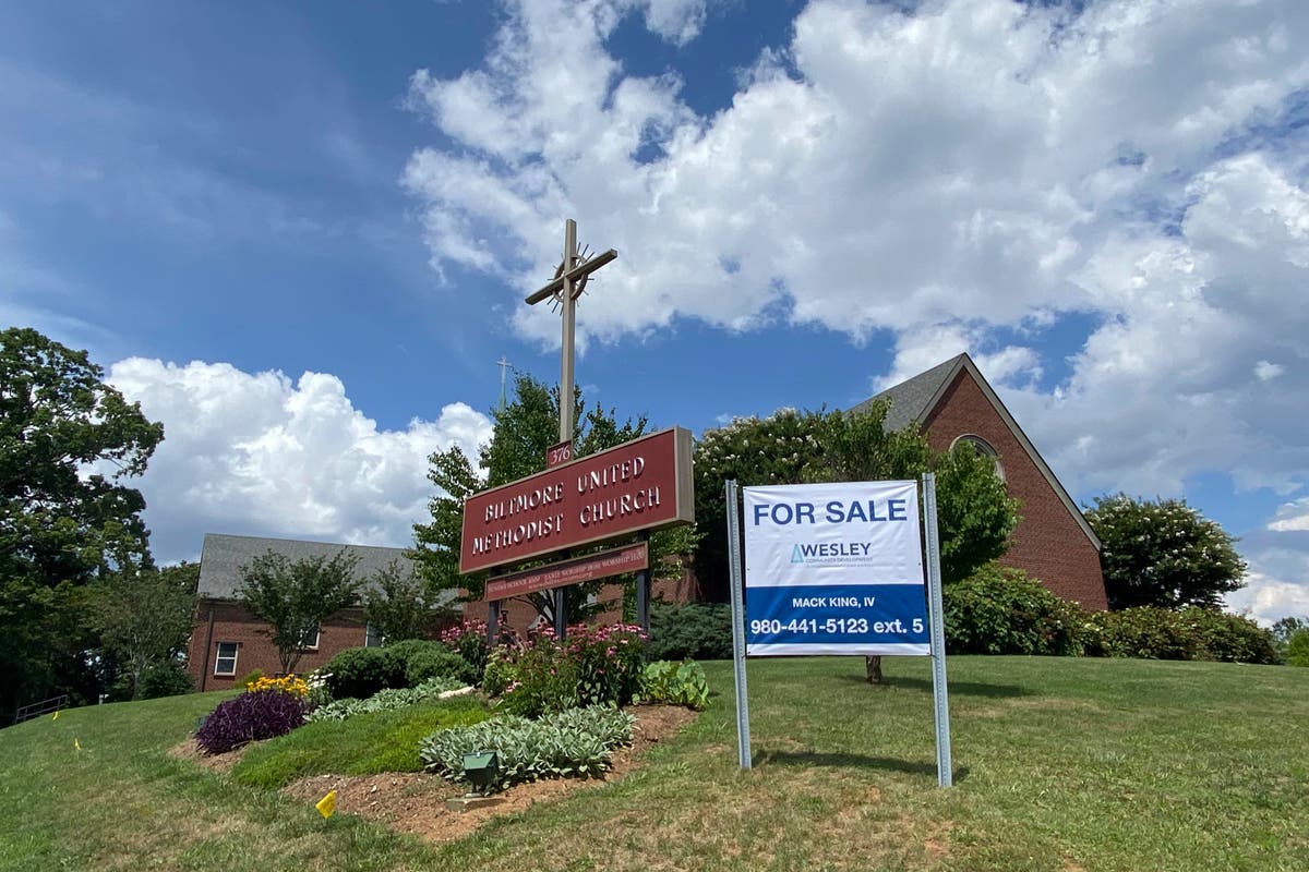 At many churches, pandemic hits collection plates, budgets