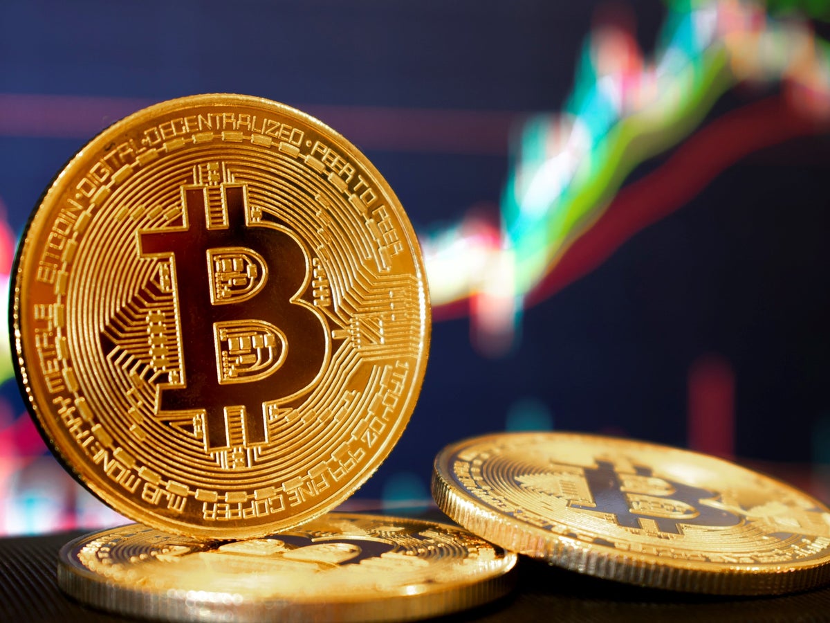 Bitcoin price crash: Crypto plunges by 9% as billions wiped off market |  The Independent