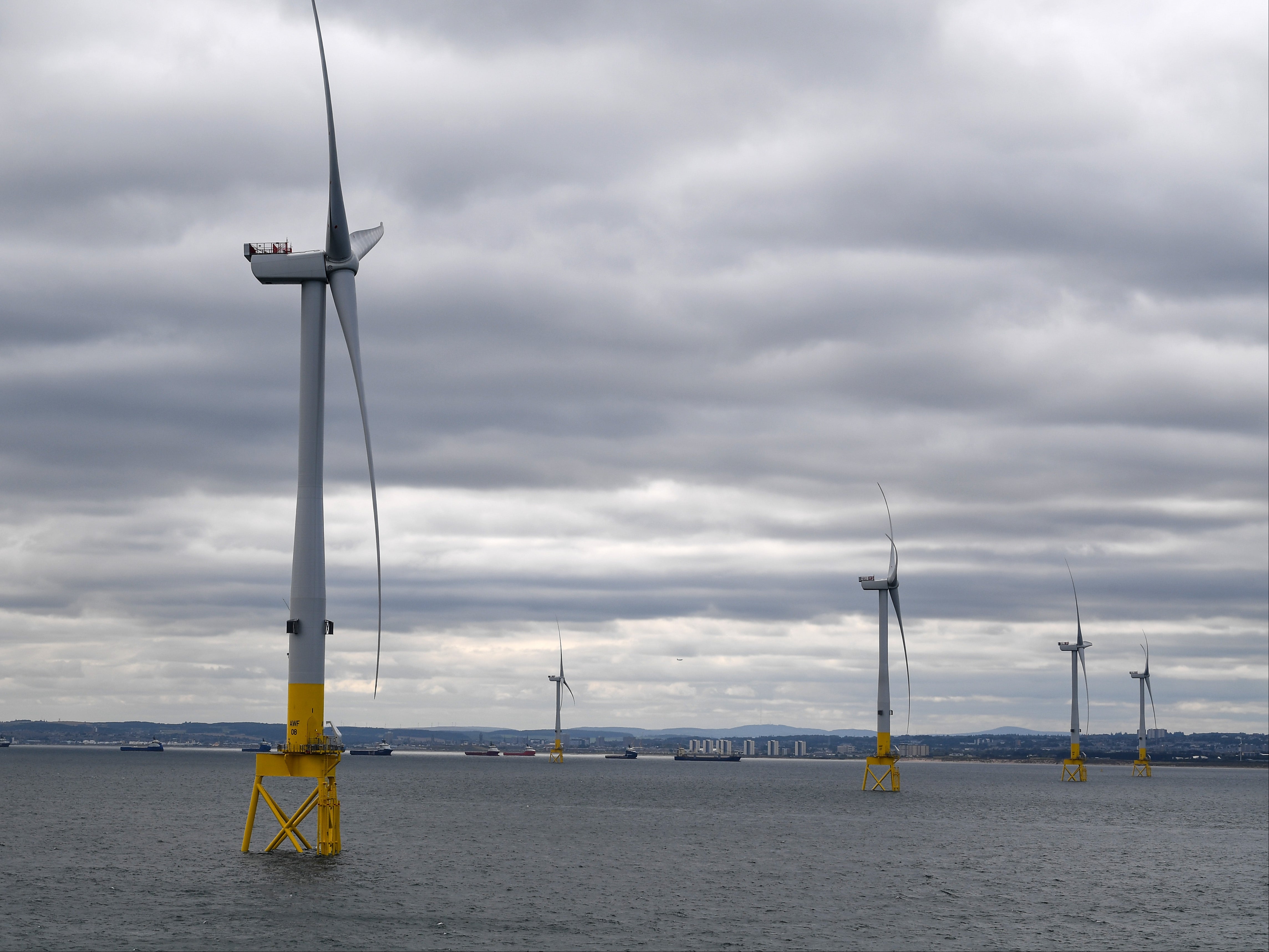 Seventeen applications for wind farms have been given the go ahead for Scottish waters