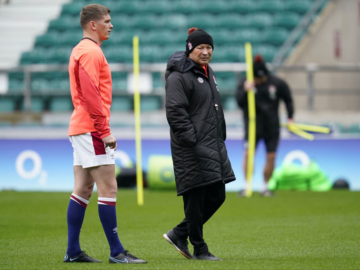 Owen Farrell the &lsquo;right man&rsquo; to lead England into Six Nations, Eddie Jones claims