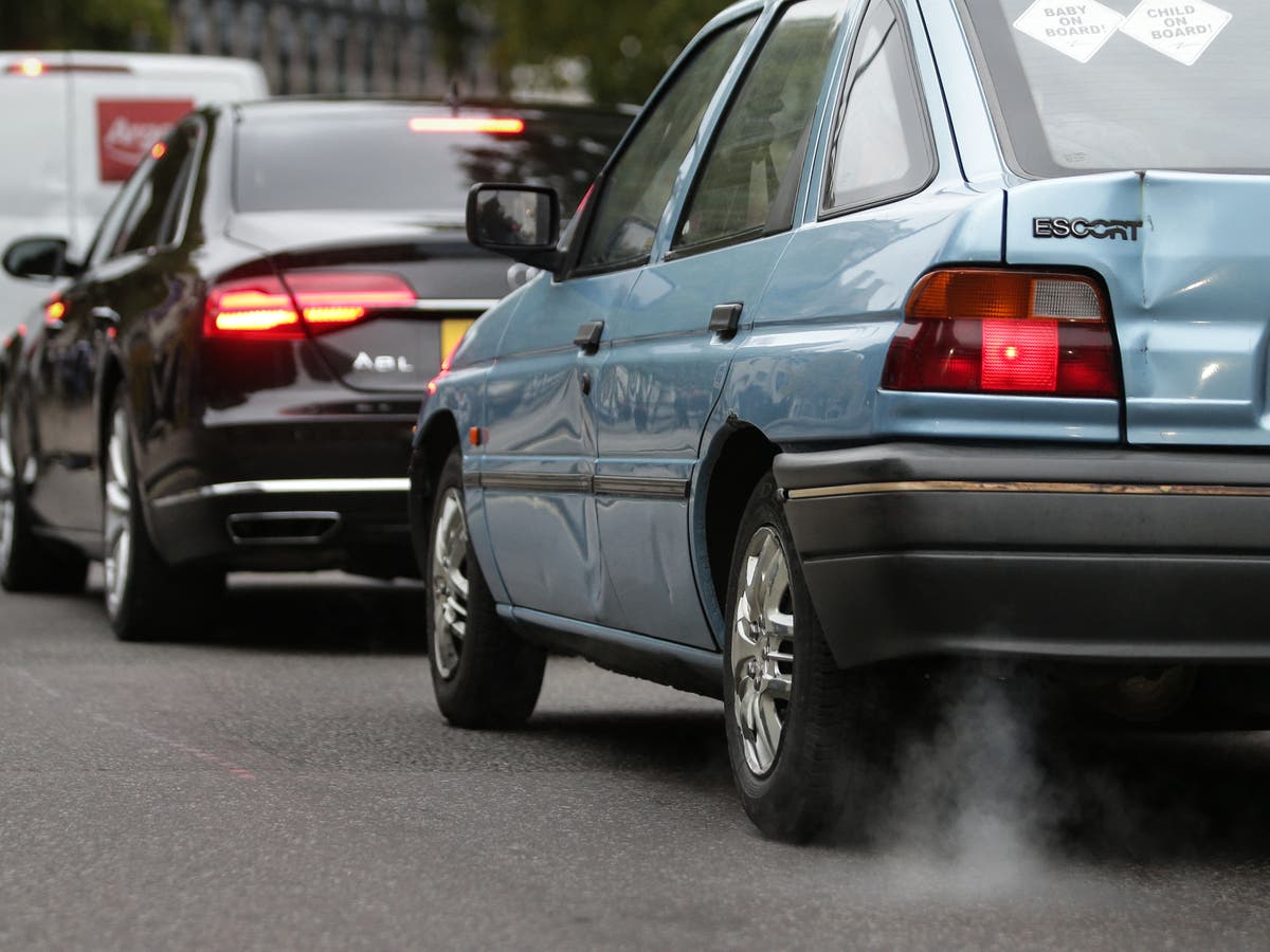 London could shake up road charges in bid to reduce car emissions