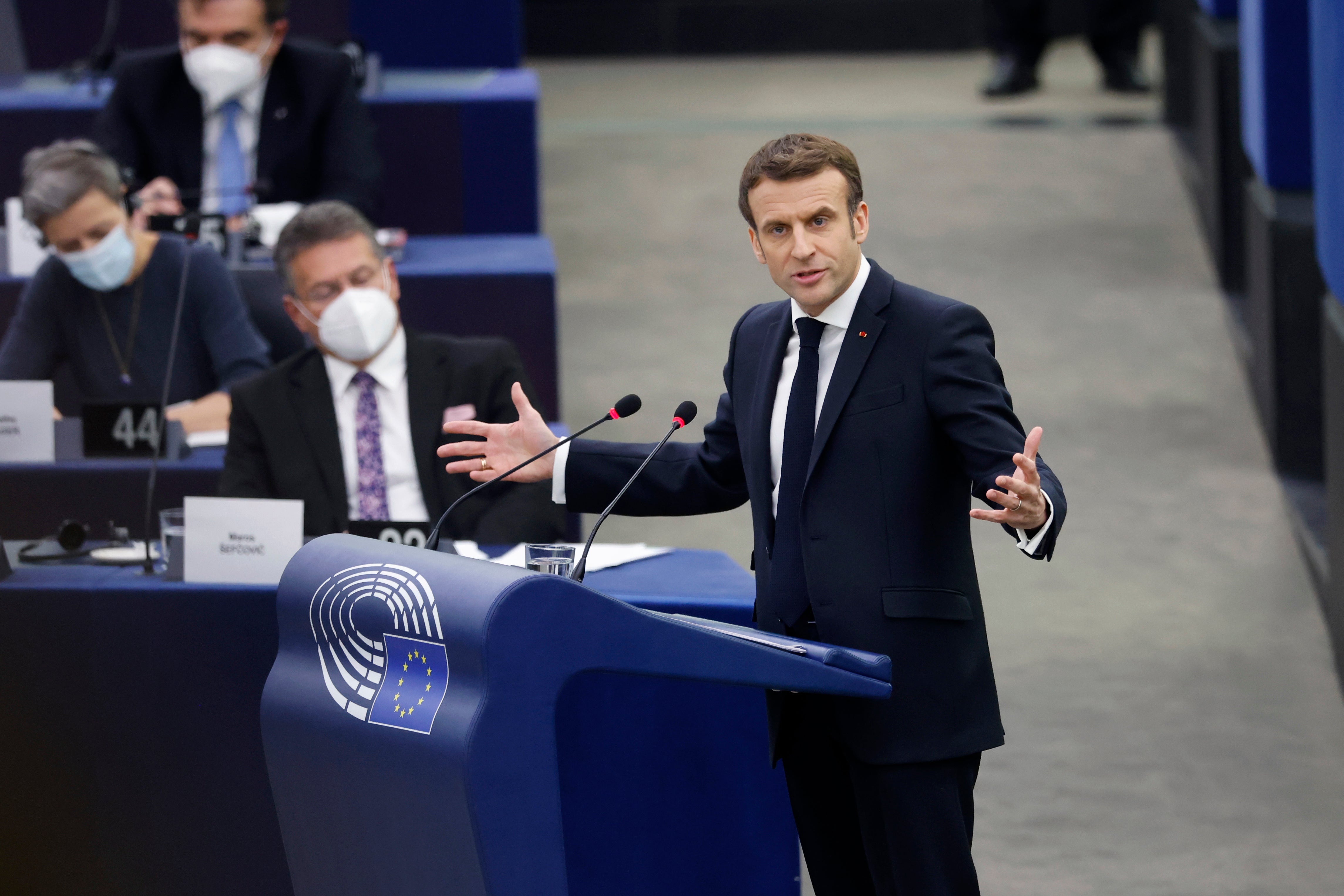 Eu macron. Francois Macron. Макрон предвыборная кампания 2022. Макрон в парламенте. Макрон в Европарламенте.