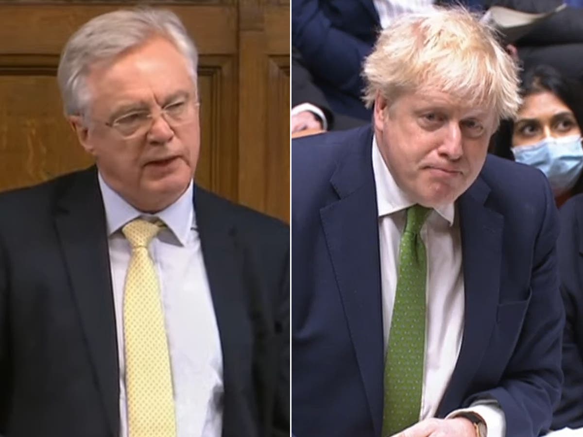 Boris Johnson news live: Tories shelve no-confidence vote until partygate report, as MP defects to Labour