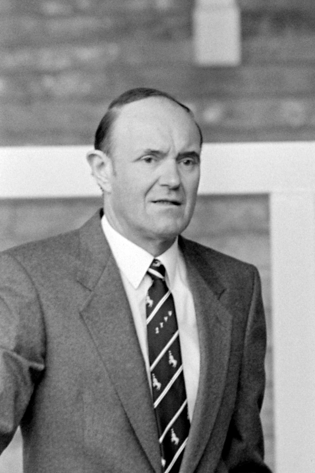 Peter Robinson: Former Liverpool secretary and chief executive dies aged 86