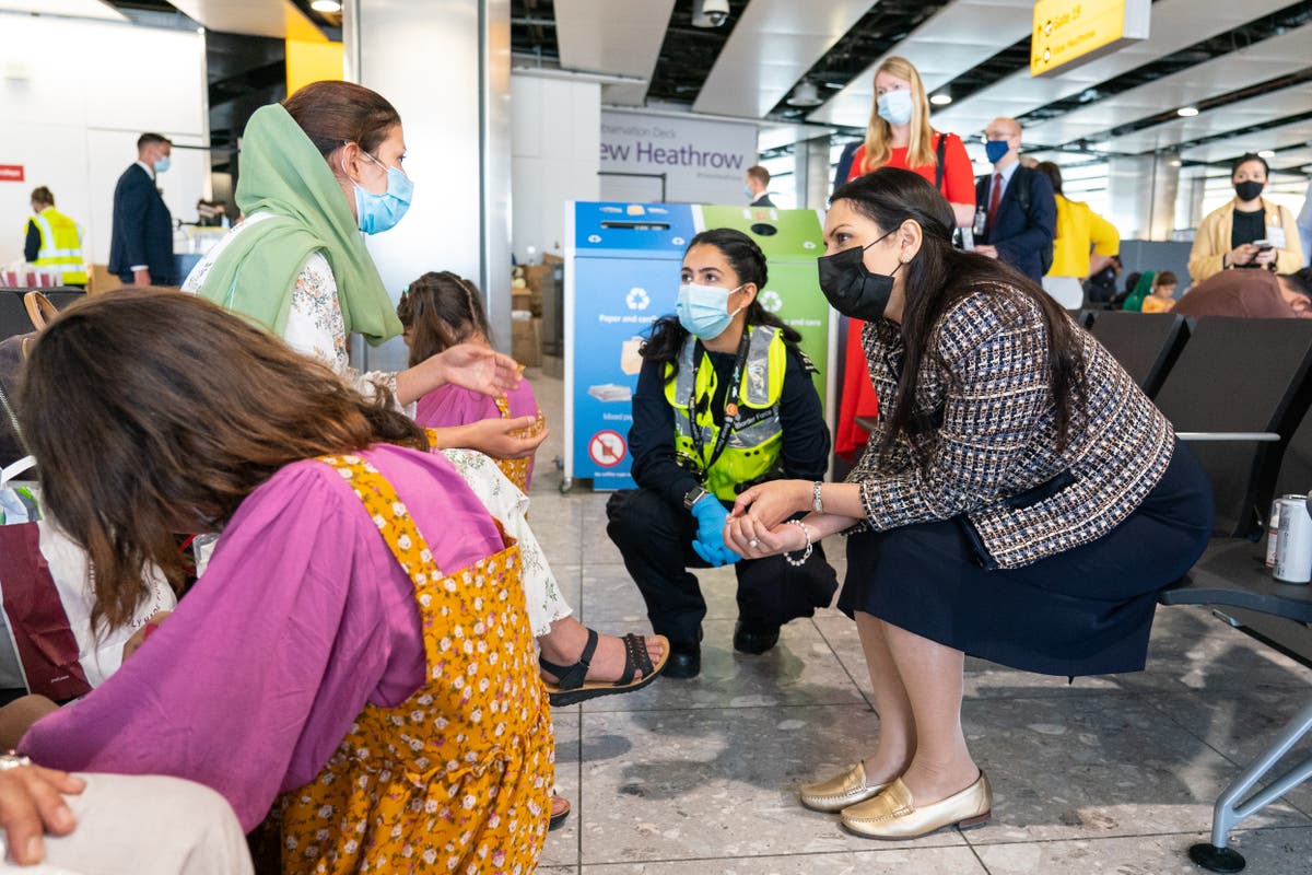 Fears that Afghan refugees in UK face ‘hostile environment’ rules within days after visa delays Fears that Afghan refugees in UK face ‘hostile environment’ rules within days after visa delays