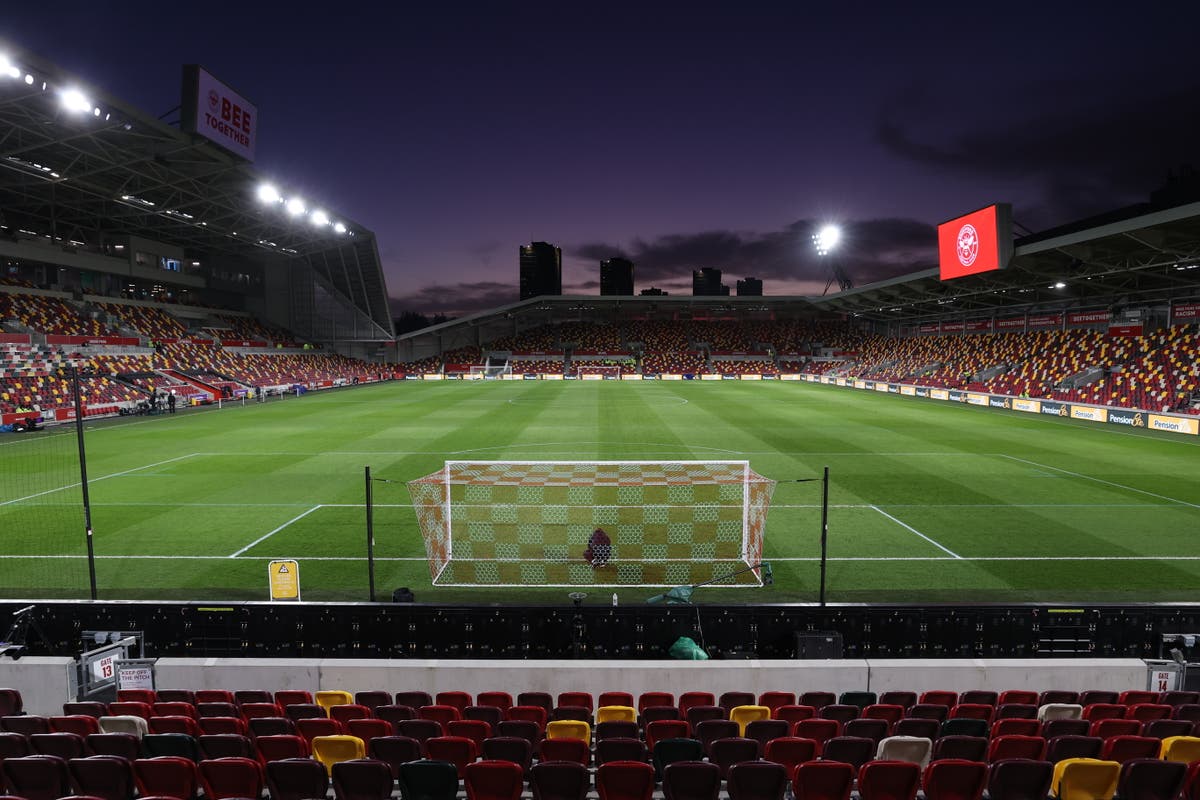 Brentford vs Manchester United LIVE: Premier League team news, line-ups and more tonight
