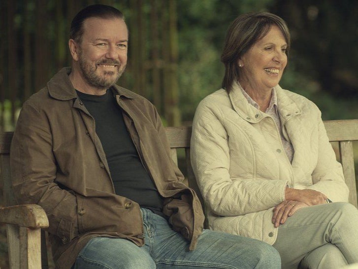 Ricky Gervais em foto de 'After Life'