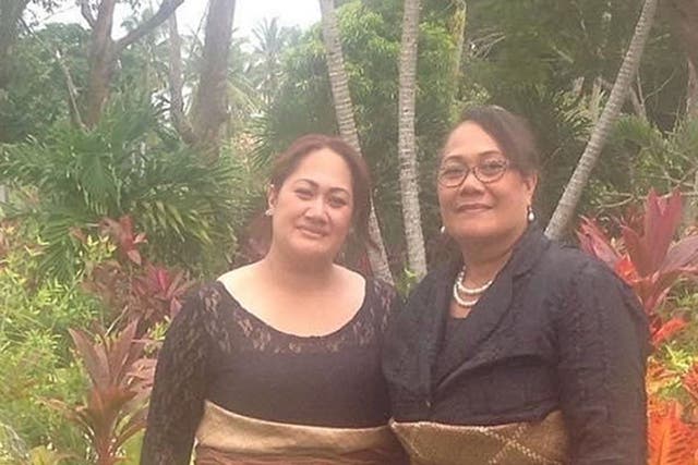 Siniva Filise (left) with her mother Lioneti Valu (Siniva Filise/PA)
