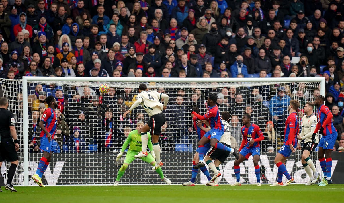 Liverpool close gap on Manchester City with victory at Crystal Palace
