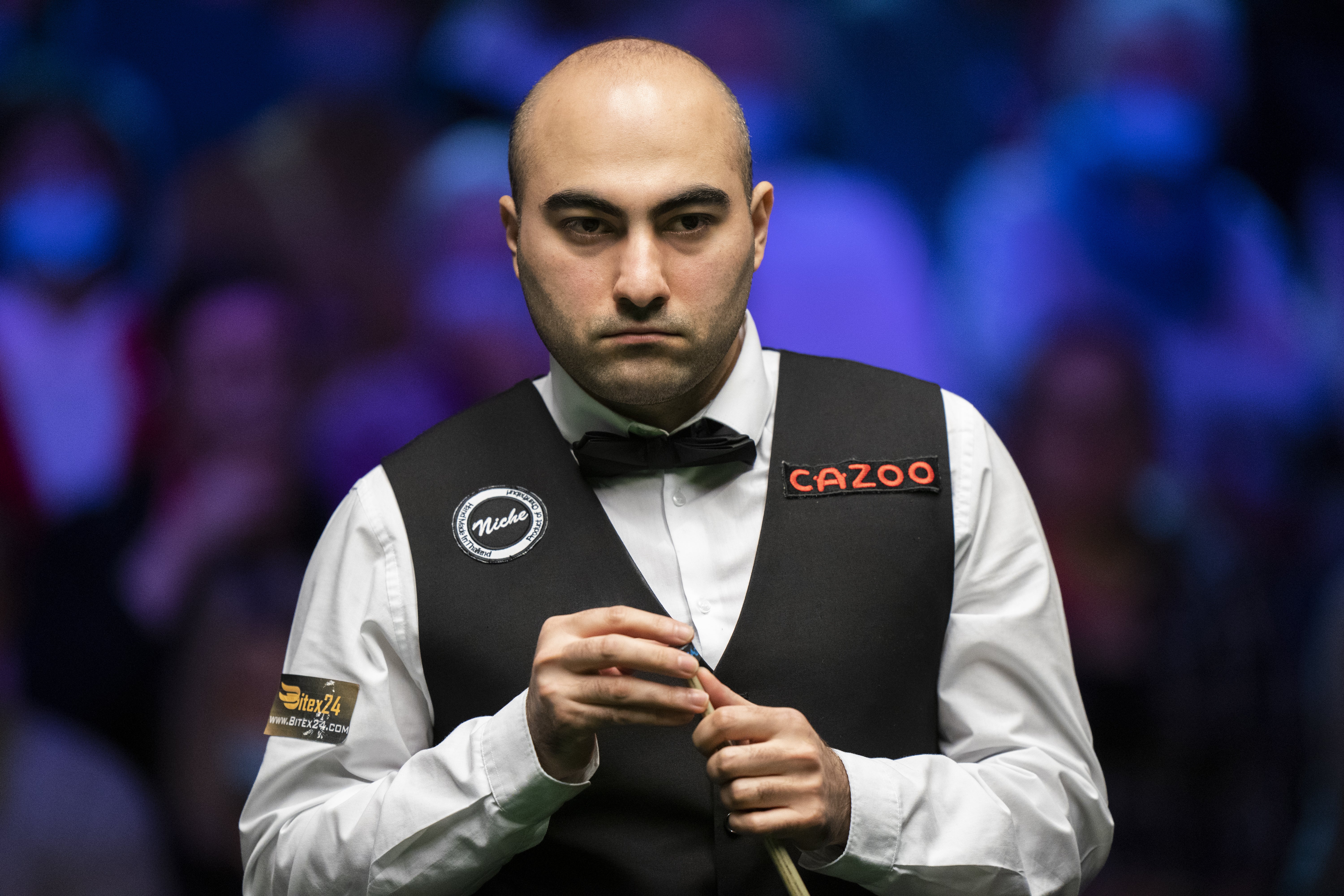 Irans Hossein Vafaei makes history with Snooker Shoot Out victory The Independent