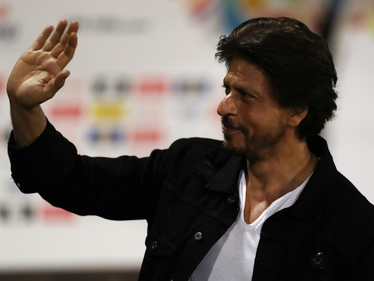 Bollywood actor Shah Rukh Khan thanks Egyptian fan for helping ‘fellow Indian’