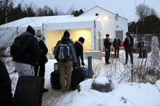 More migrants seek asylum through reopened Canadian border