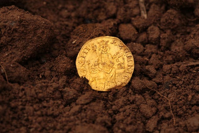 <p>This King Henry III gold penny, minted in 1257, was discovered in Devon in September 2021. </p>