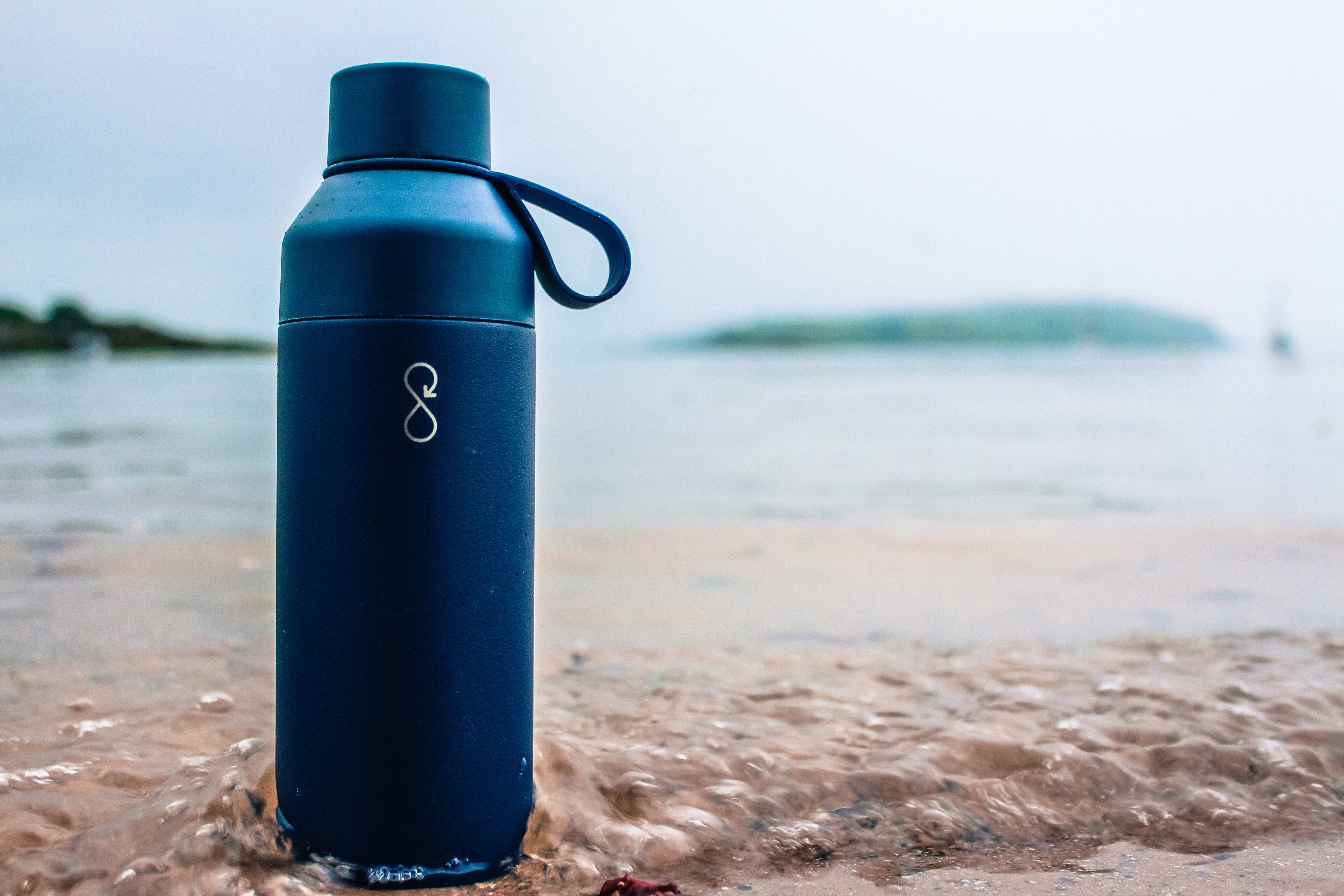 Water of life: a reusable bottle that also cancels out the non-reusable ones