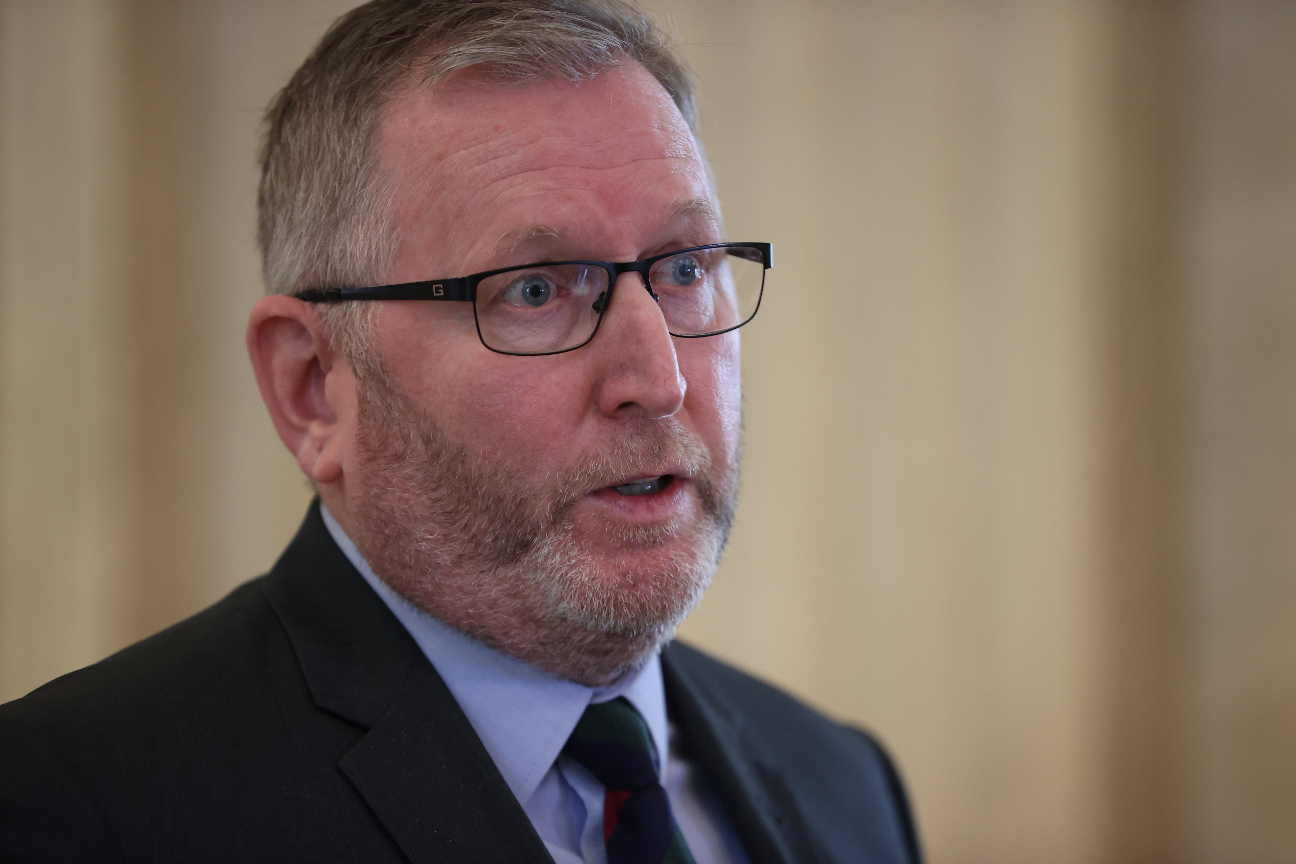 Beattie Resigns Amid UUP Leadership Challenges