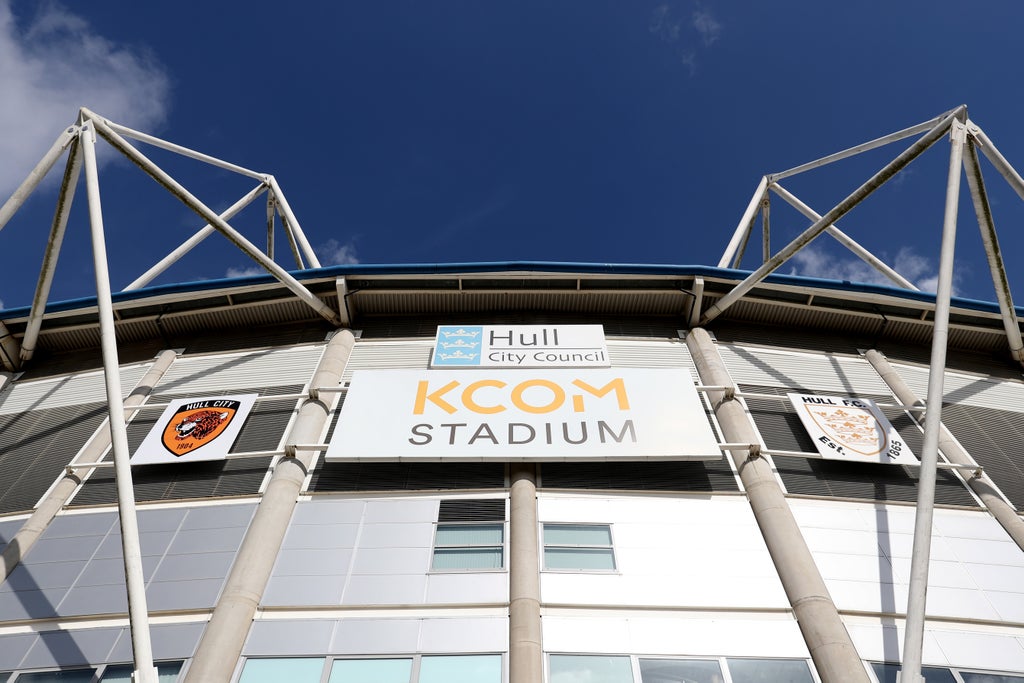 Hull City vs Reading LIVE: Championship team news, line-ups and more