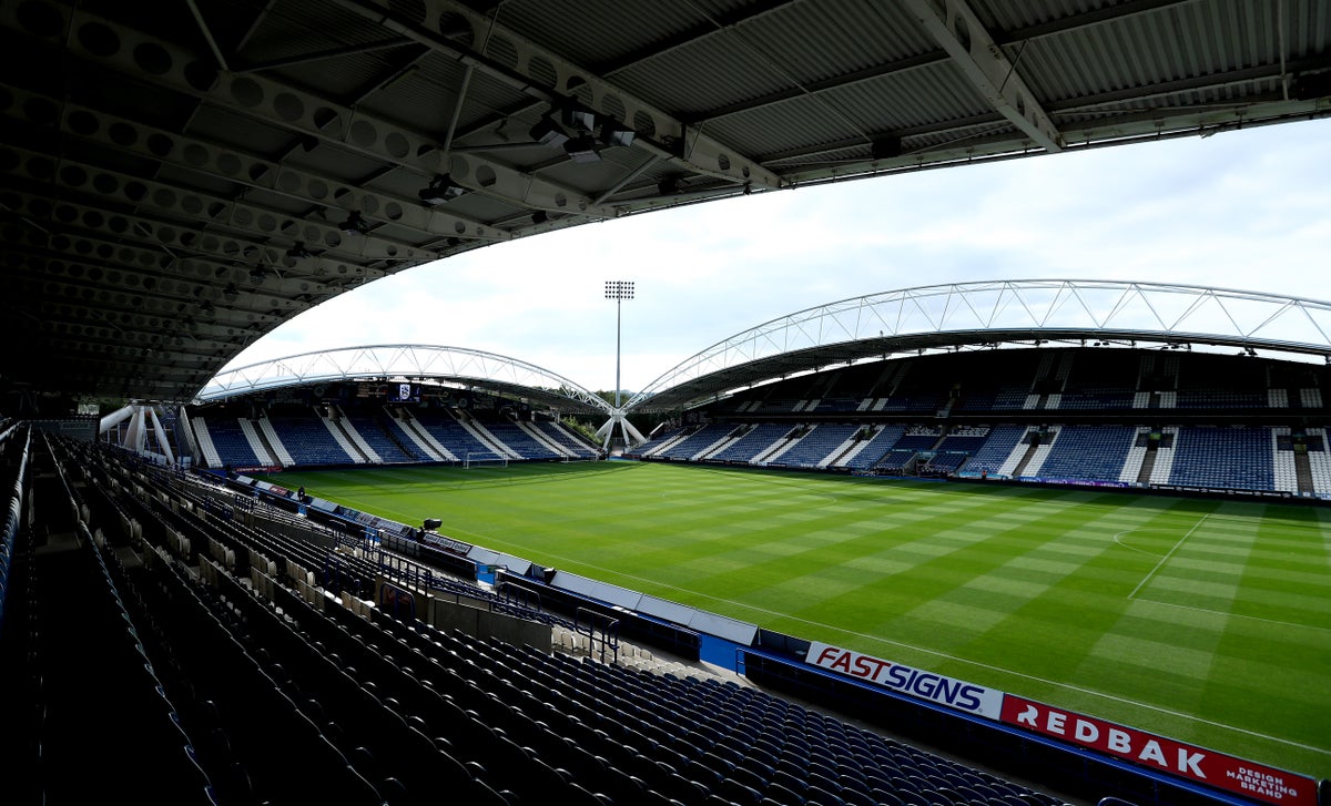 Huddersfield Town vs Hull City LIVE: Championship team news, line-ups and more
