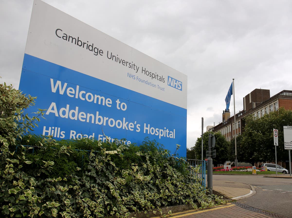 Мъж, 24, отхвърлен от NHS, умира от рак, след като не е платил за £65 частен тест