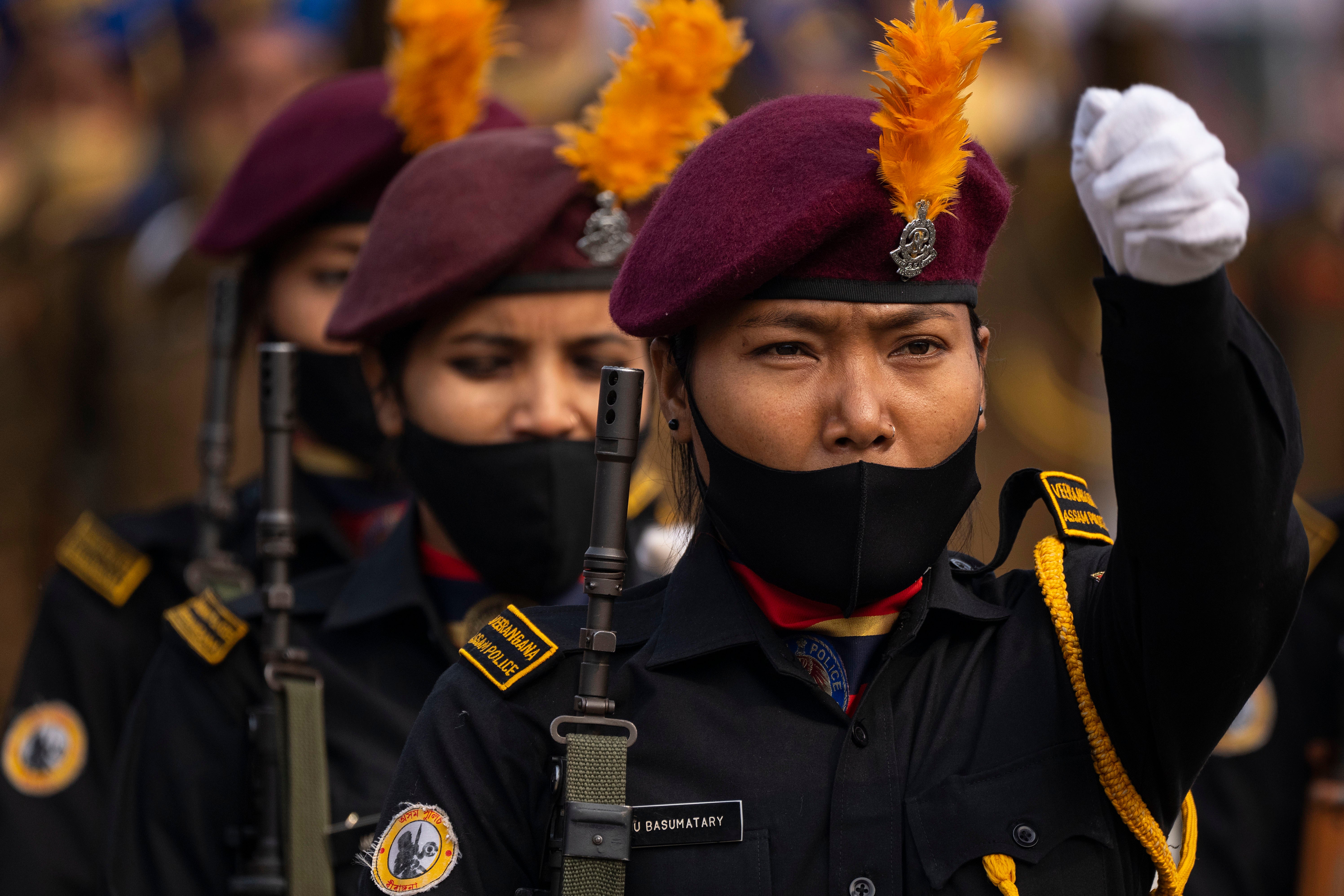 More security for Narendra Modi: Policewomen in plain clothes