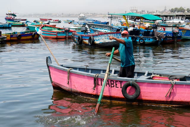 PERÚ-DERRAME PESCADORES