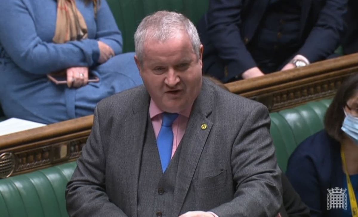 Boris Johnson accused of body-shaming after ‘too much cake’ jibe at SNP’s Ian Blackford