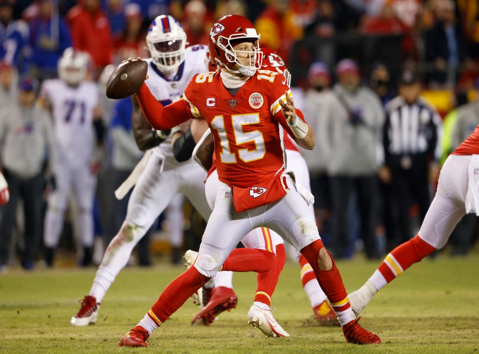 CHIEFS-MAHOMES
