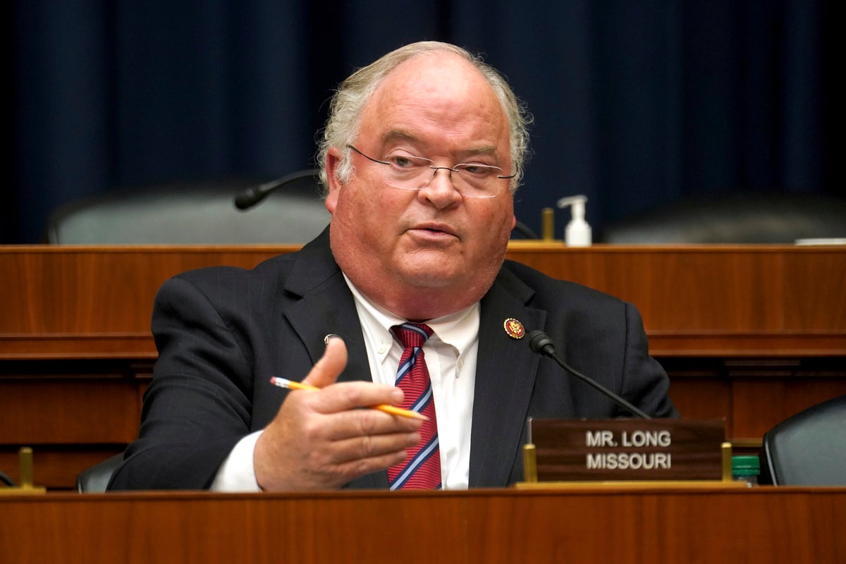 Trump Removes IRS Commissioner, Treasury Secretary Acts as Interim