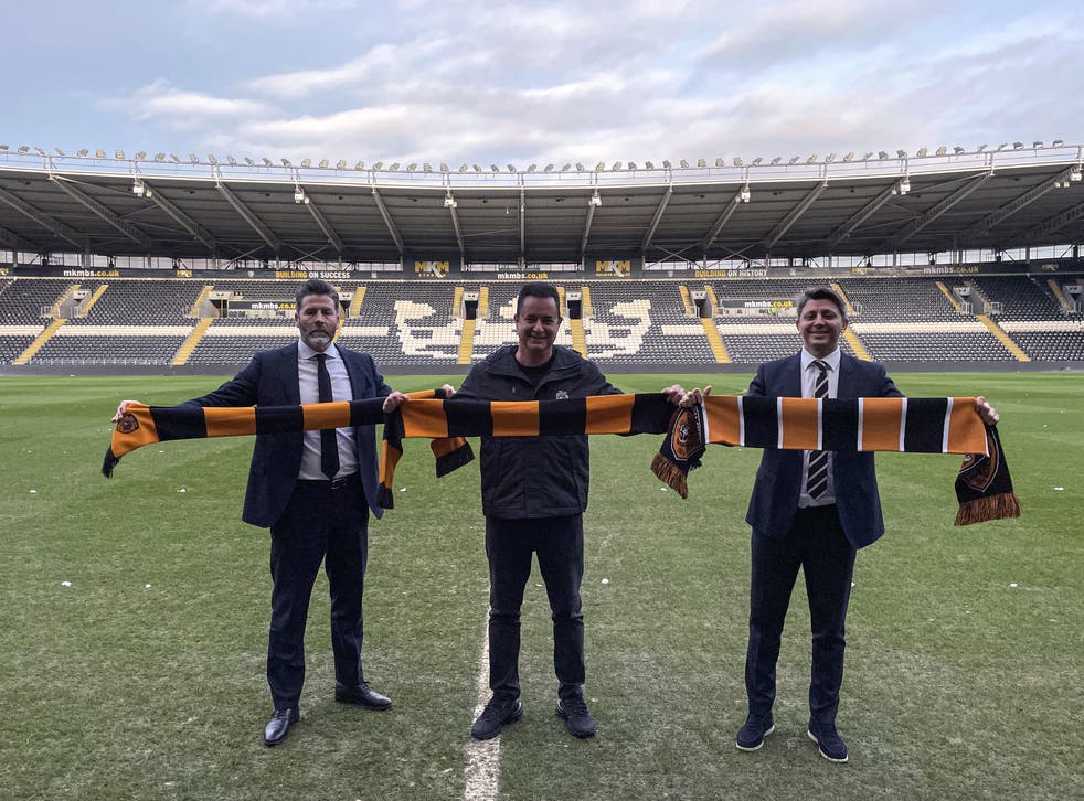 Hull City owner Acun Ilicali (centre) outlined his ambitions on Friday (Simon Peach/PA)